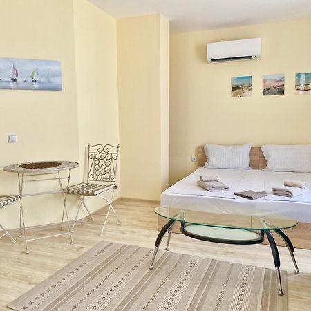 Apartments In Complex Sunny Island Deluxe Tschernomorez Exterior foto