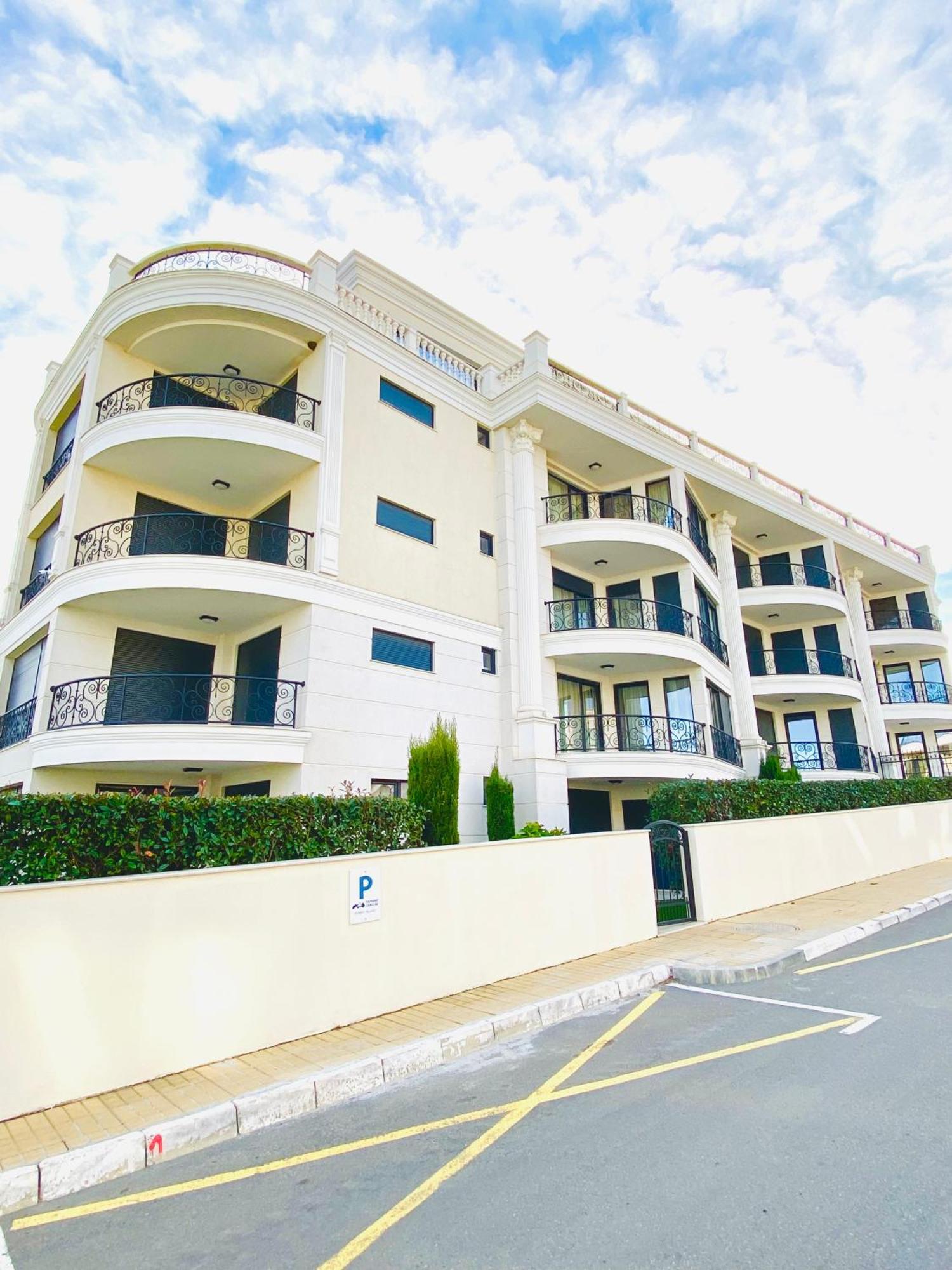 Apartments In Complex Sunny Island Deluxe Tschernomorez Exterior foto